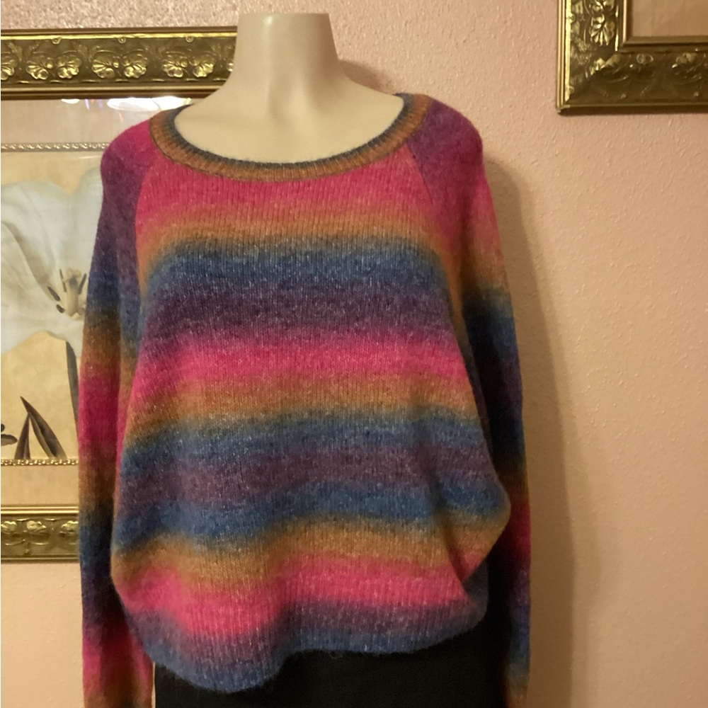 BB Dakota by Steve Madden Pink and Blue Crew Neck Sweater